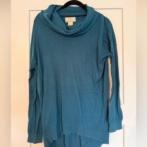 Women’s tunic sweater